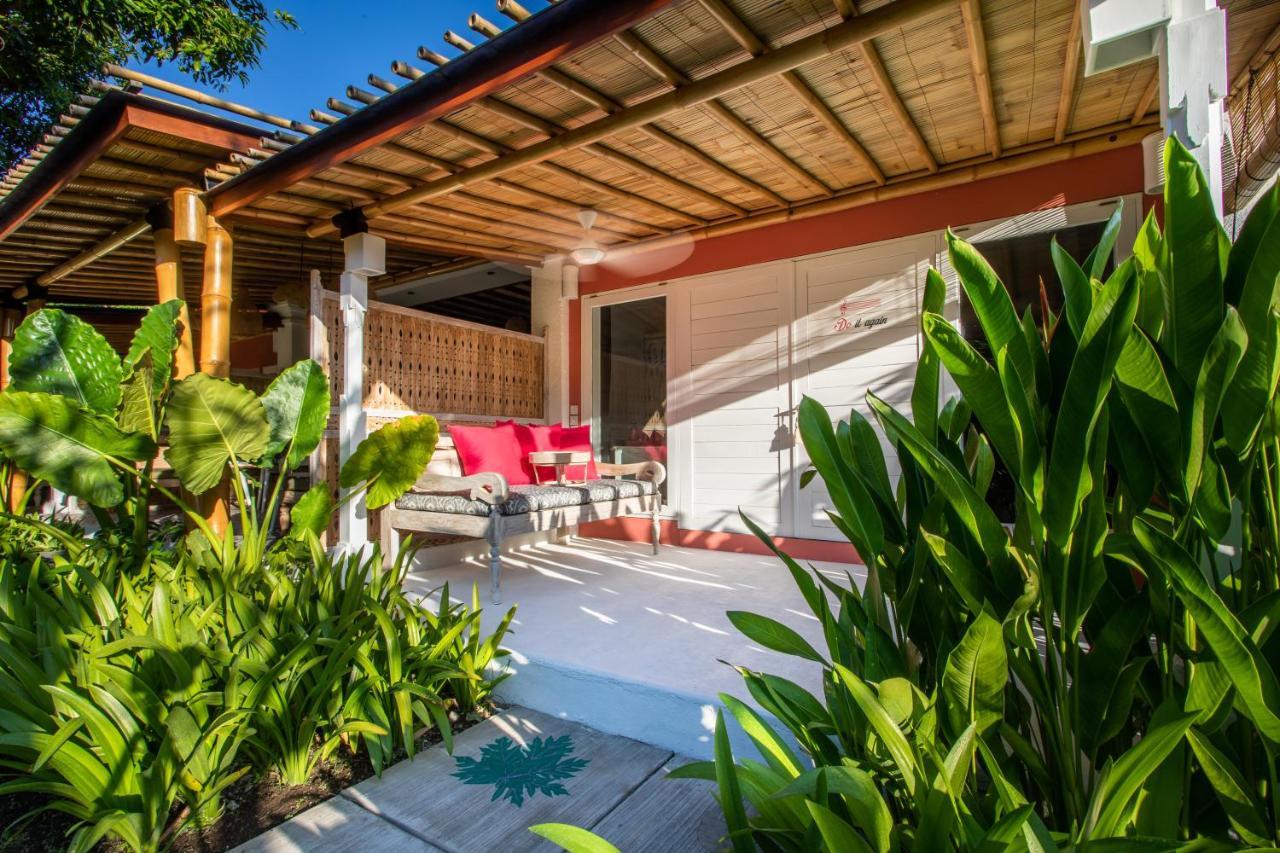 Pinkprivate Sanur - For Cool Adults Only Bed and Breakfast Eksteriør billede