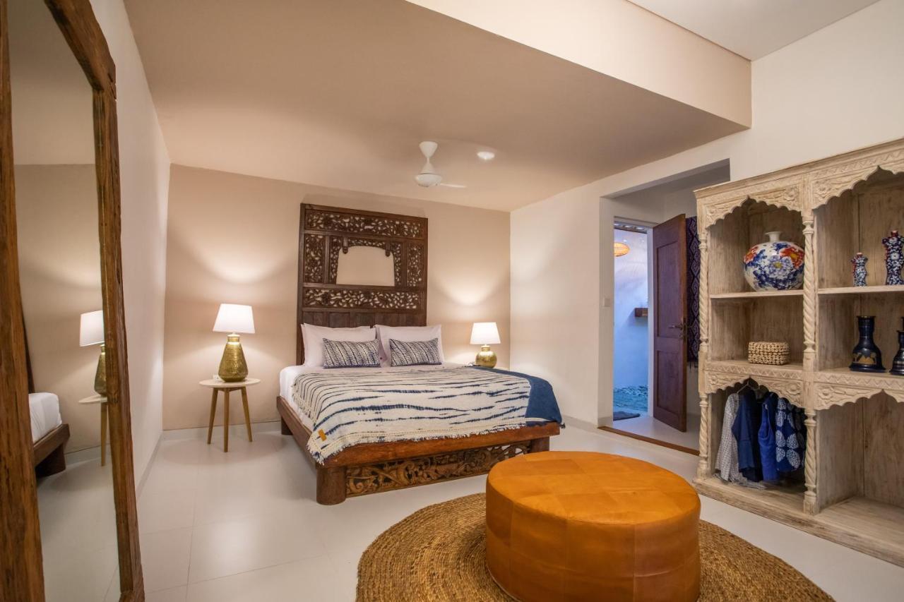 Pinkprivate Sanur - For Cool Adults Only Bed and Breakfast Eksteriør billede